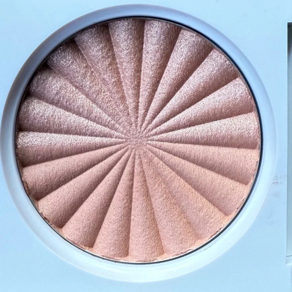 OFRA x Samatha March Bronzer in River